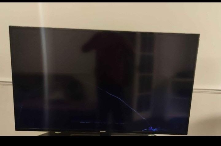 Faulty Samsung 50 inch LED Smart TV. Model number UE50F6400AK.