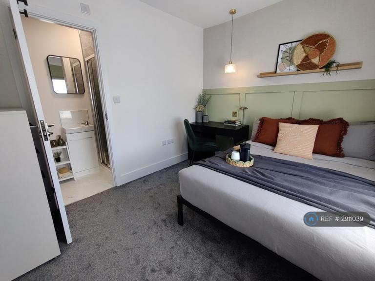 1 bedroom in Phyldon Road, Poole, BH12 (#2911039)