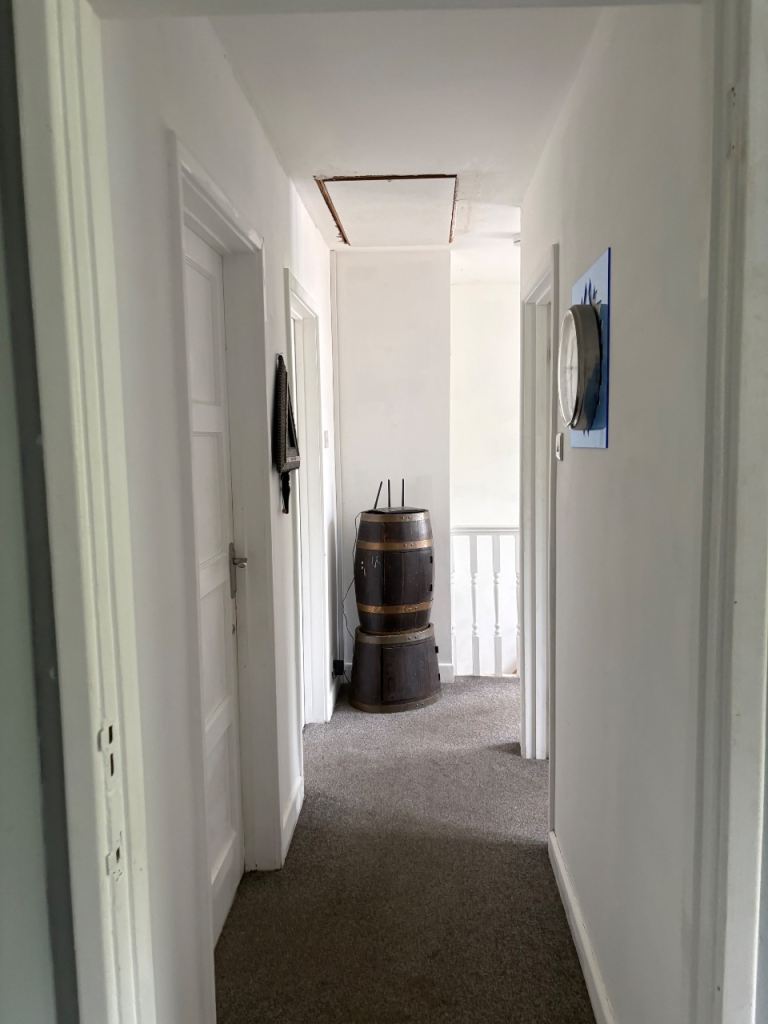 Double room in Hengrove  🏠 spacious 🏠Good parking 