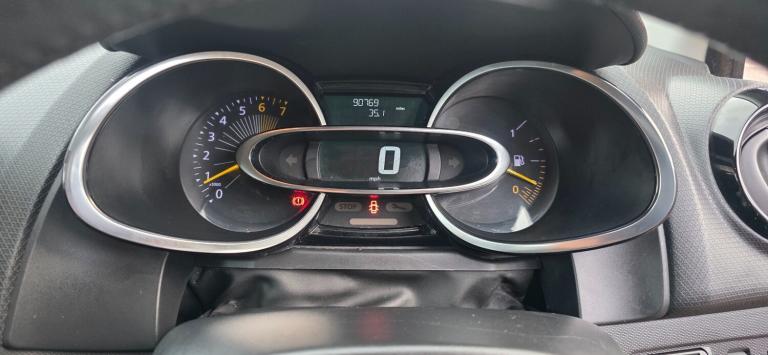 2015 Renault Clio 1.2 16V Dynamique MediaNav 5dr HATCHBACK Petrol Manual