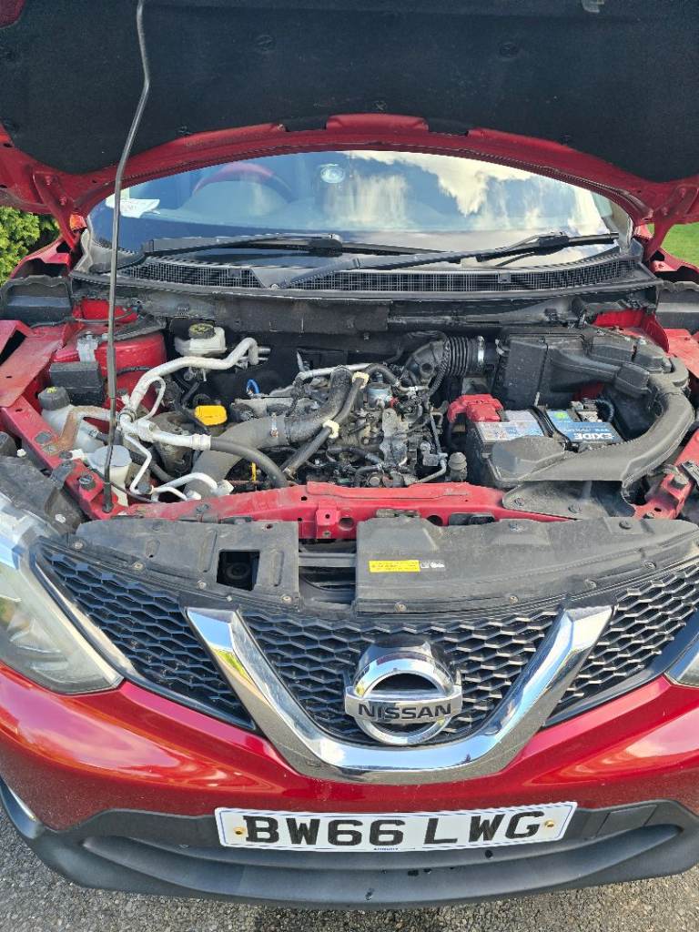 Very good, neat and reliable nissan qashqai 2016 model 