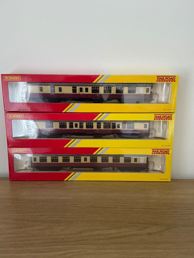Hornby Coaches British Rail, Rake of 3 SOLD TODAY