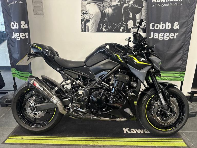 KAWASAKI Z900-1 OWNER-FSH-SCORPION CAN-PUIG MIRRORS-PUIG LEVERS