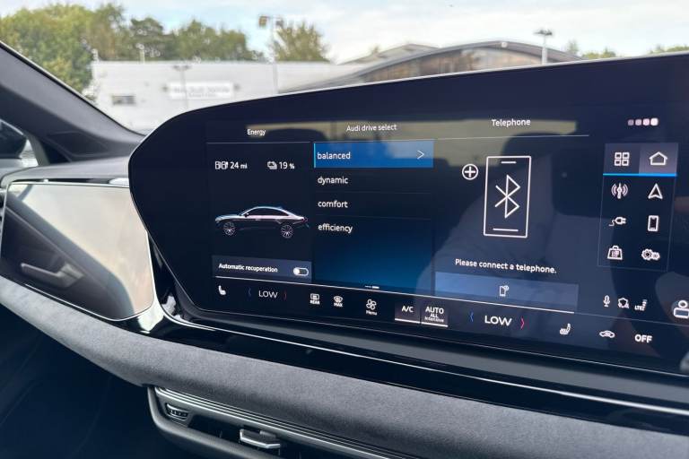 2025 Audi A6 Saloon 2.0 e-hybrid 25.9kWh Launch Edition S Tronic quattro Euro 6 (s/s) 4dr Saloon ...