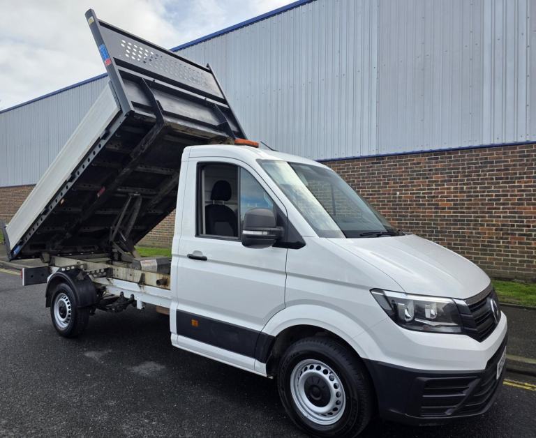 Volkswagen Crafter CR35 Tipper , Tow Bar 13 pin socket 