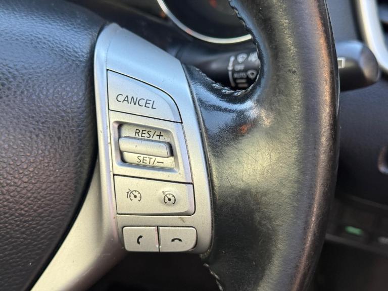 2016 Nissan Qashqai 1.6 dCi Tekna XTRON 2WD Euro 6 (s/s) 5dr Diesel