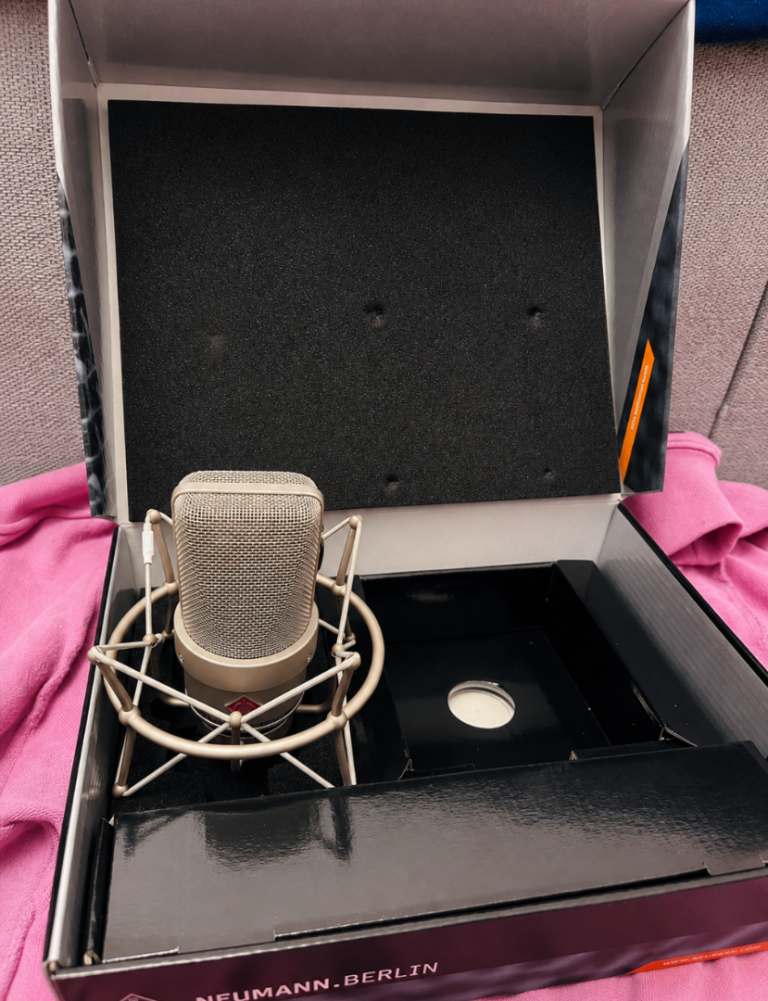 TLM 103 Large-Diaphragm Condenser Microphone