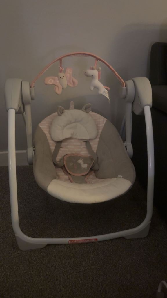 Baby swing 