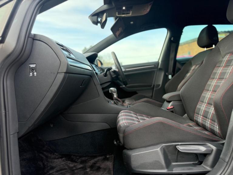  Volkswagen Golf 2.0 TSI GTI DSG Euro 6 (s/s) 5dr Petrol Automatic