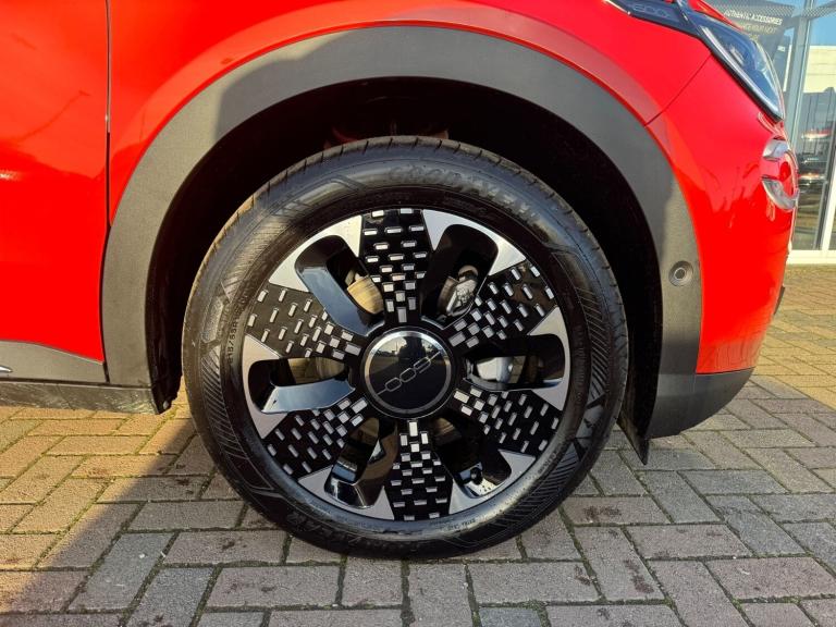 2025 Fiat 600 115kW La Prima 54kWh 5dr Auto HATCHBACK ELECTRIC Automatic