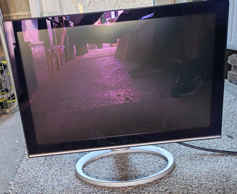 Black LCD Monitor with Stand – Good Condition