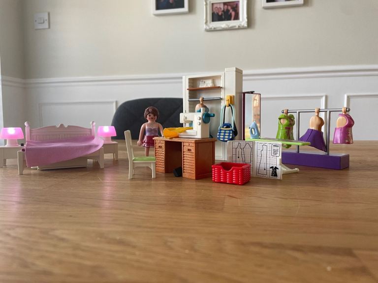 Playmobil bedroom/sewing room