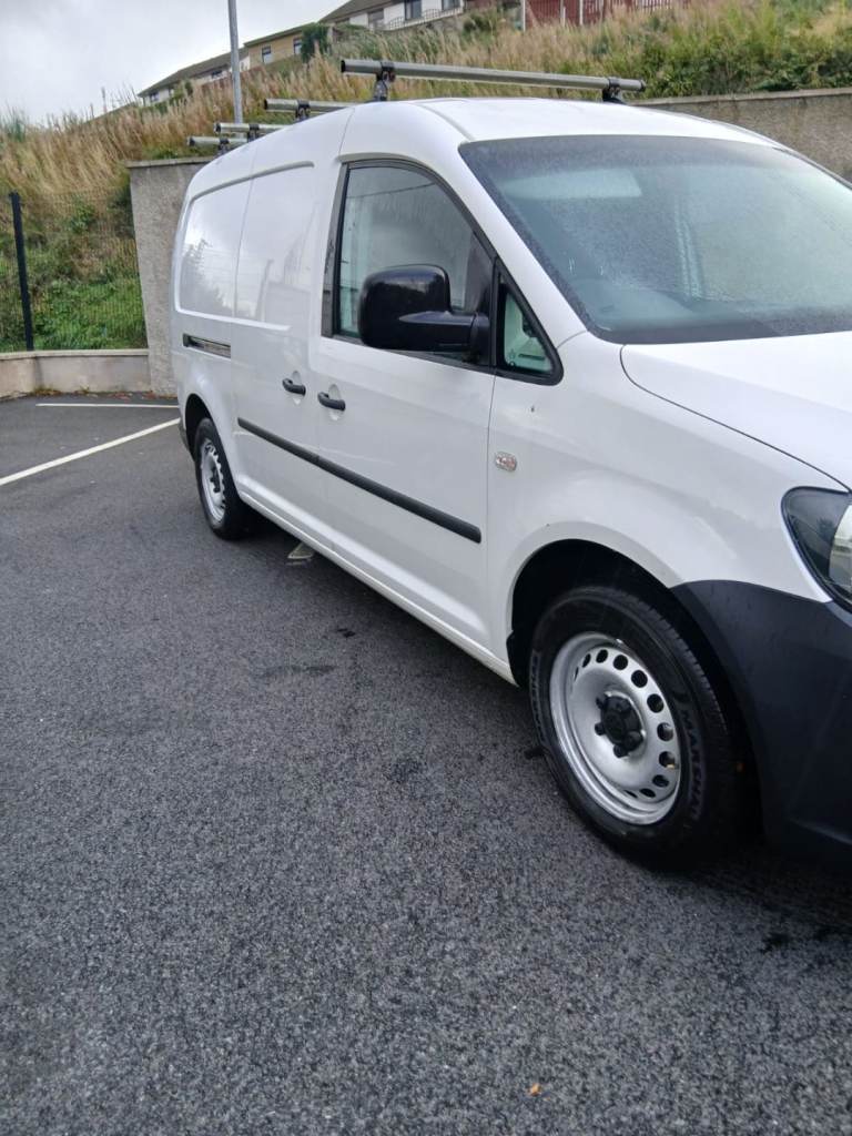 Cheapest hpi clear 2017 vw caddy with ultra low genuine miles 59k immaculate van