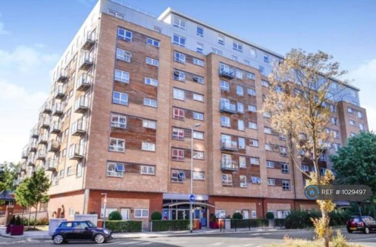 2 bedroom flat in Cherrydown East, Basildon, SS16 (2 bed) (#1029497)