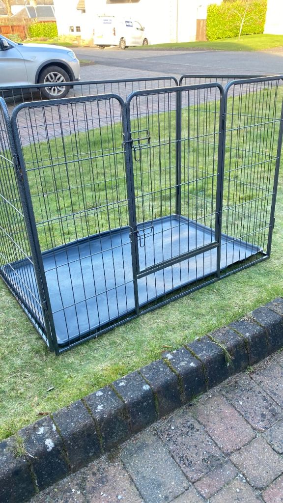 Dog puppy pen crate/whelping 