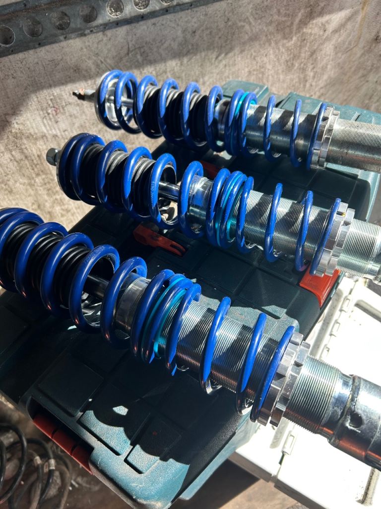 Coilovers, 2 fronts and 1 rear mk3 golf platform