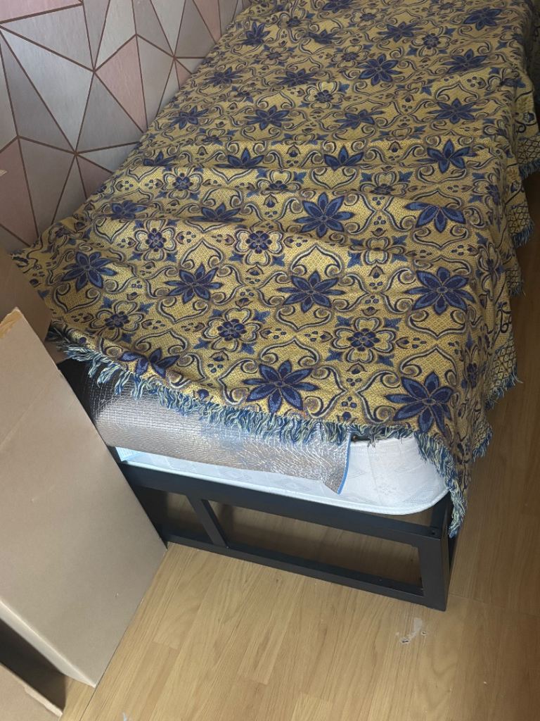 Good Condition Black Metal Single Bed Frame