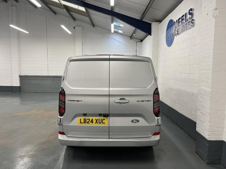 2024 Ford Transit Custom 2.0 EcoBlue 136ps H1 Van Limited PANEL VAN DIESEL Manual
