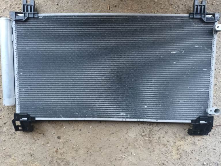 17 yaris 1.5 radiator & ac condenser - £195