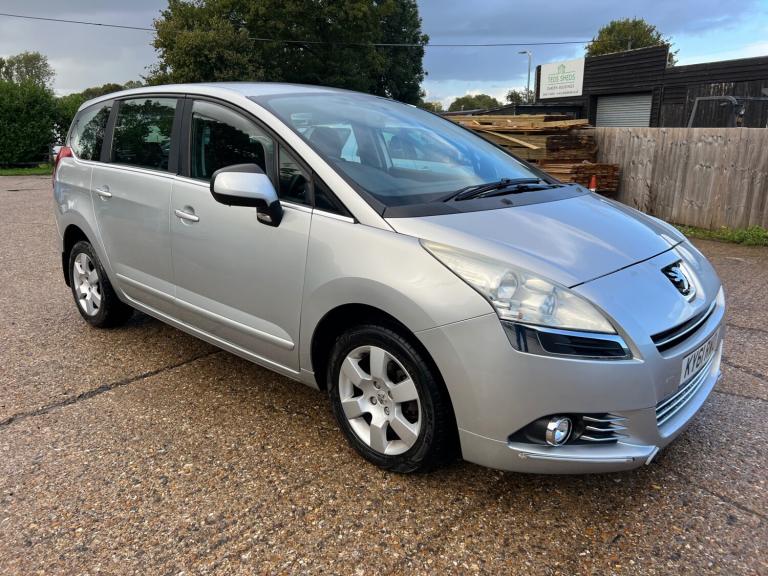 2011 Peugeot 5008 1.6 e-HDi 112 Sport 5dr EGC MPV Diesel Automatic