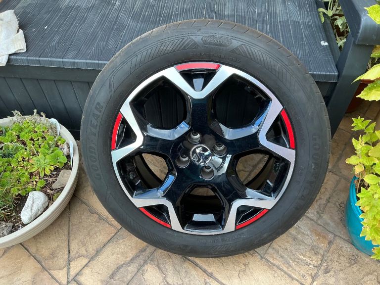 Vauxhall Mokka 18” Alloy Wheel with tyre