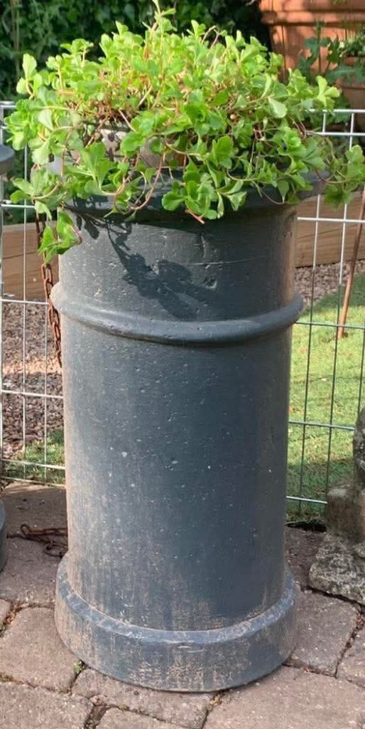 3 nice, heavy Edwardian chimney pots (£25each or 3 for £60)