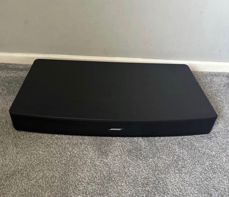 Bose Solo soundbase   Remote control included