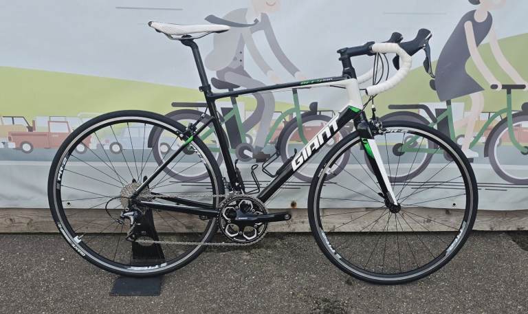 Giant Defy 0 Road Racing Bike M/L 56 Shimano Ultegra