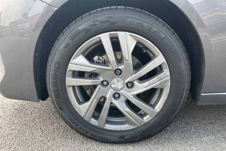 2022 Peugeot 208 1.2 PureTech Active Premium 5dr HATCHBACK PETROL Manual