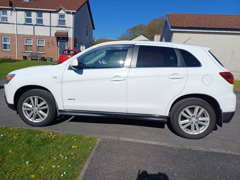 Mitsubishi, ASX, Hatchback, 2012, Manual, 1590 (cc), 5 doors