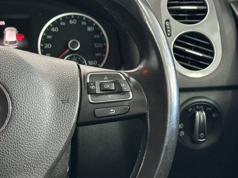 2015 Volkswagen Tiguan 2.0 TDI BlueMotion Tech Match SUV 5dr Diesel Manual 2WD Euro 5 (s/s) (140 ...