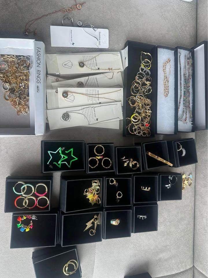 Job Lot! Jewellery Wholesale. Cheap price