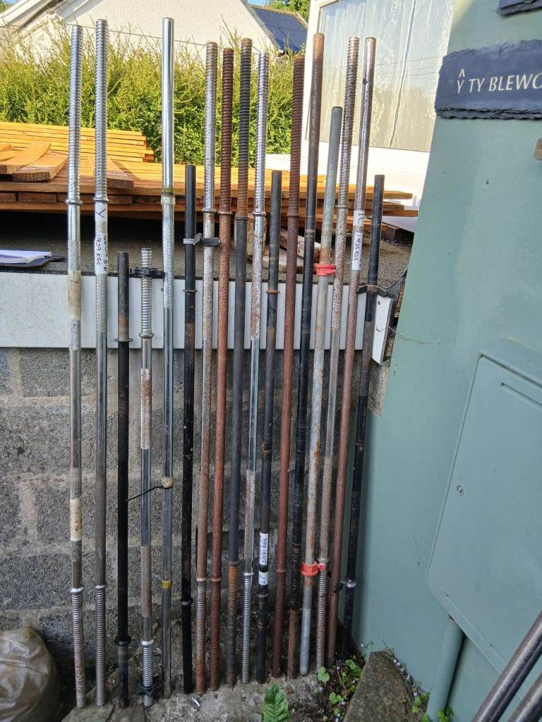 17 X HOLLOW BARS