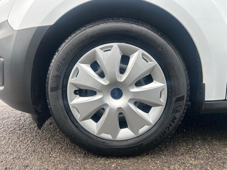 2020 Ford Transit Connect 210 BASE AIR CONDITIONED REVERSING CAMERA 1 OWNER Panel Van Petrol Manual