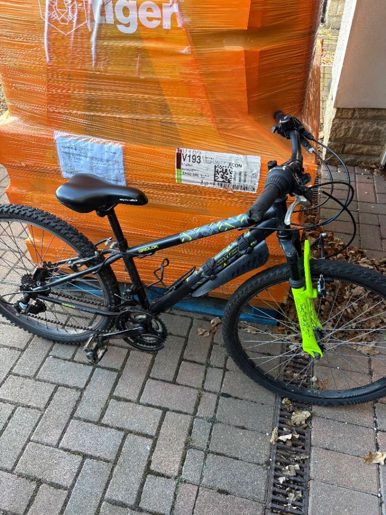 image for Apollo Gridlock bike FREE (brake not working)