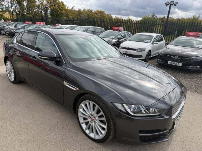 2017 Jaguar XE 2.0i Portfolio Auto Euro 6 (s/s) 4dr SALOON Petrol Automatic