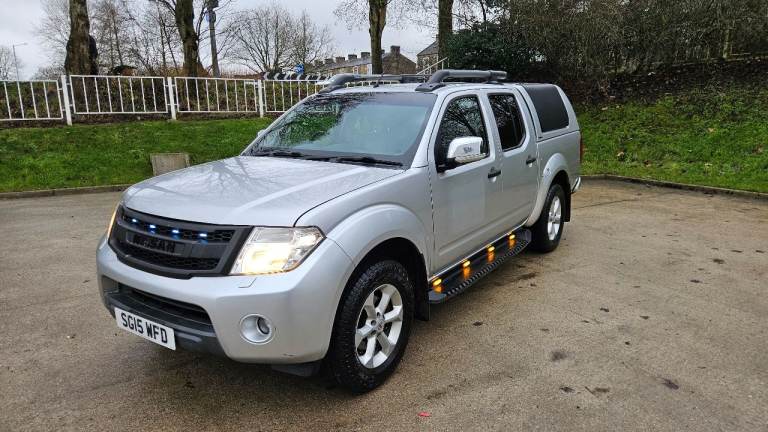 Nissan Navara 2.5 DCI 190 Auto Tekna Pickup