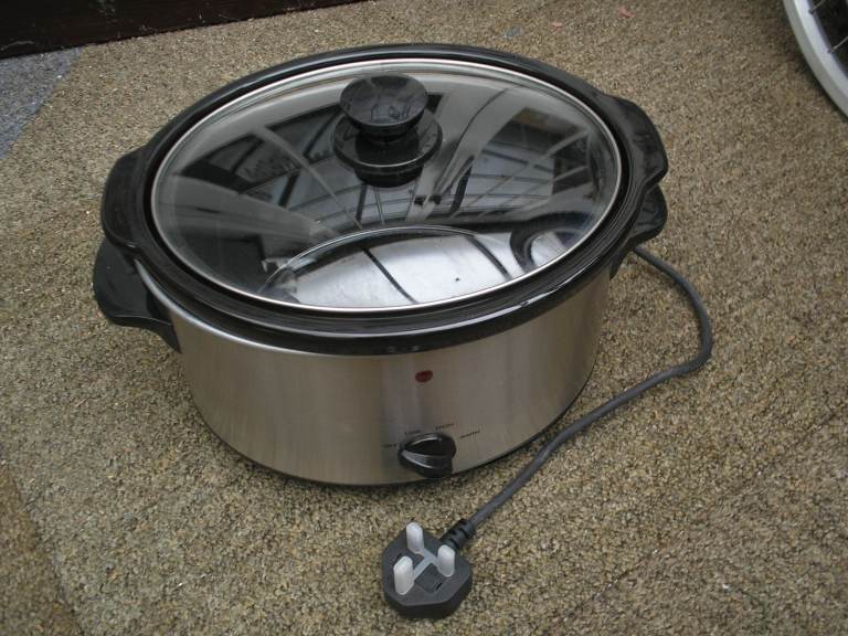 SLOW COOKER by Tesco....unused as new