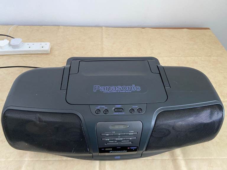 Panasonic RX-DT07 Portable Stereo CD System With Dual Casette