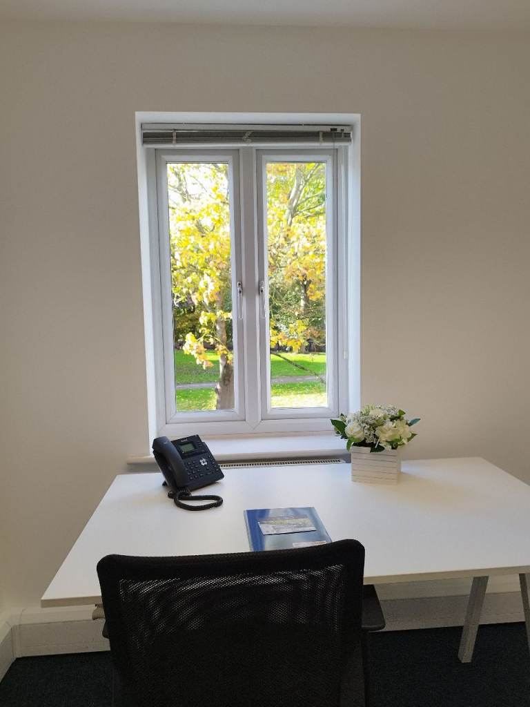 6 Desk office in Tonbridge to rent 