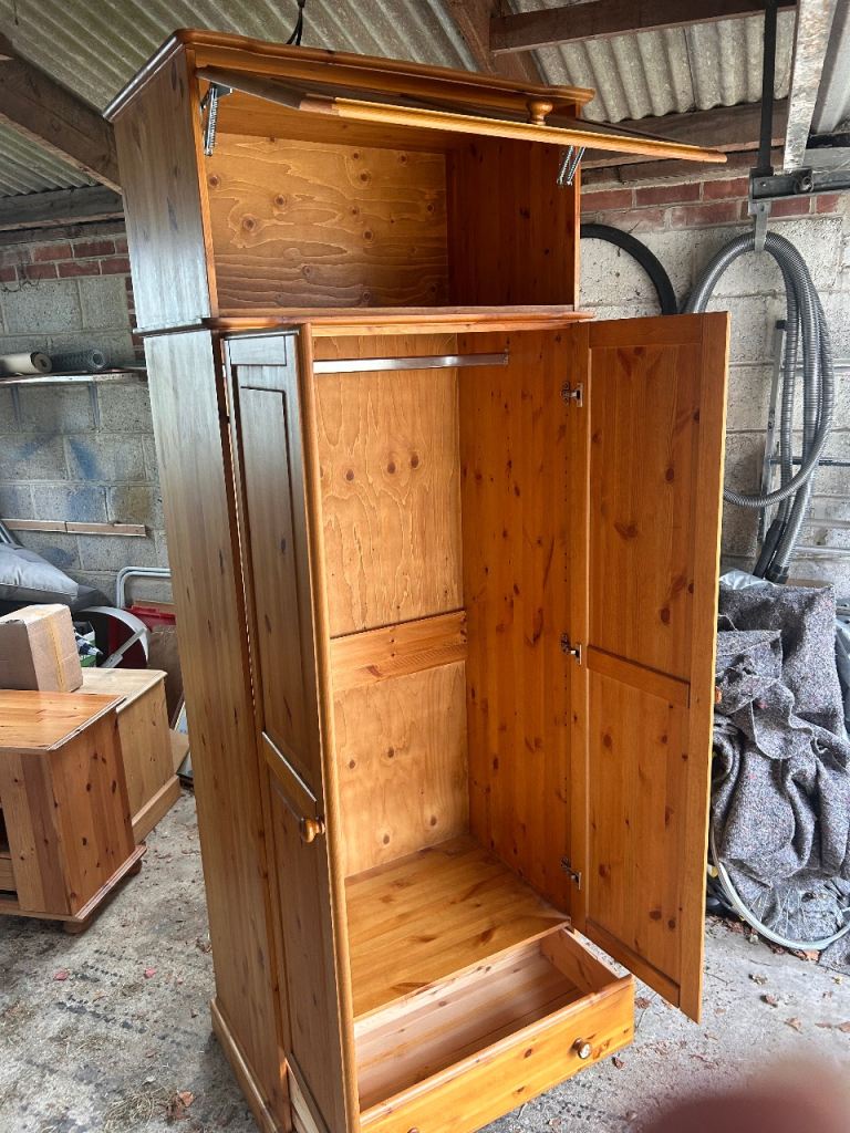 Solid pine wardrobe with drawer and removable top box. Possible delivery 