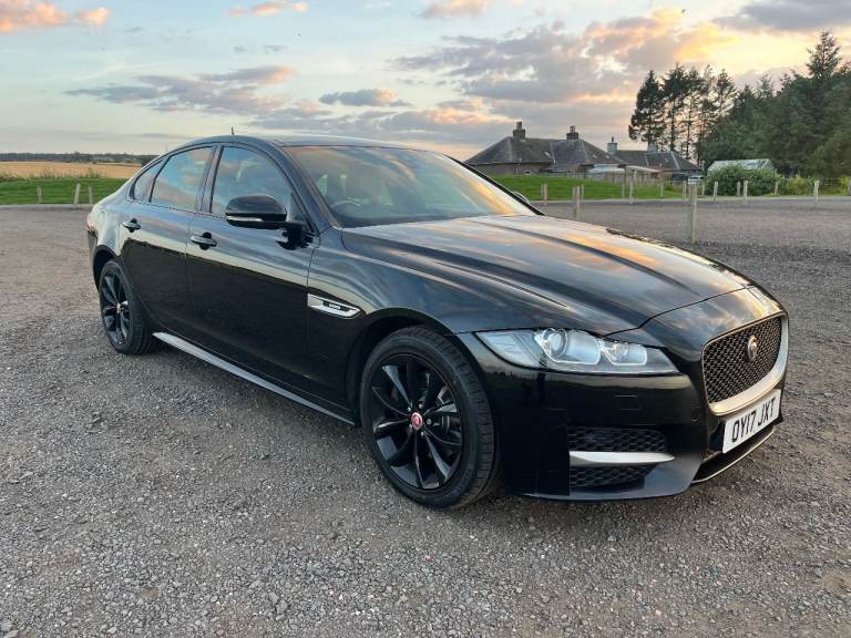 Jaguar XF 2.0d AWD ( 4x4 ) auto R SPORT Black 2017 history FULLY serviced Fresh MOT NO ADVISORIES