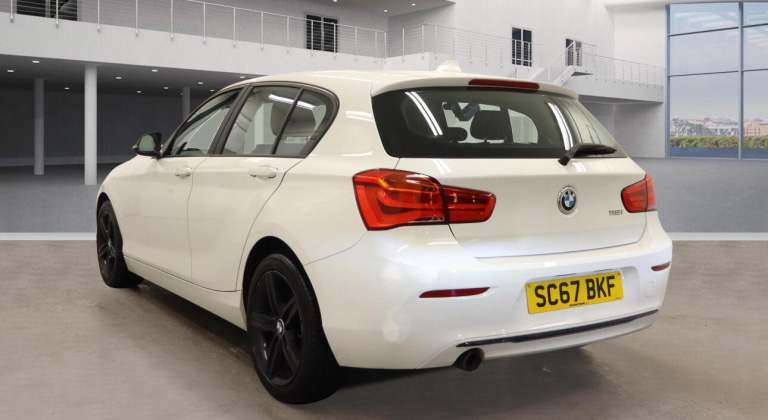 2018 BMW 1 Series 118i [1.5] Sport 5dr [Nav] HATCHBACK PETROL Manual