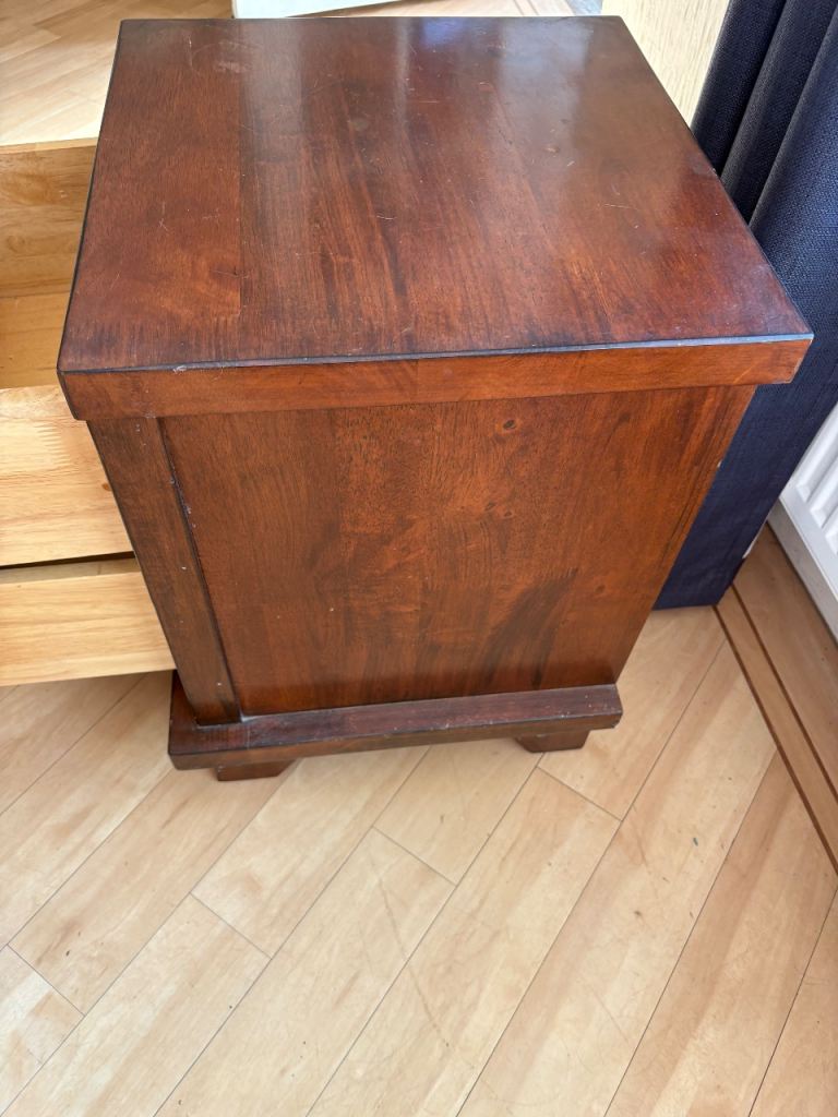 Solid Wood Chest of Drawers / Bedside Table - Good Condition