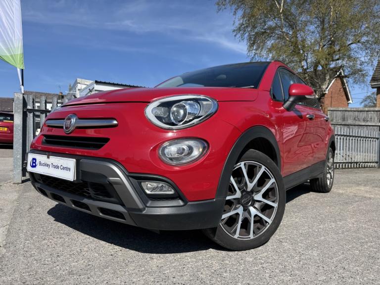 FIAT 500X 1.6 500x Off-road Look 1.6 Multijet 120hp Cross Plus Red Manual Diesel