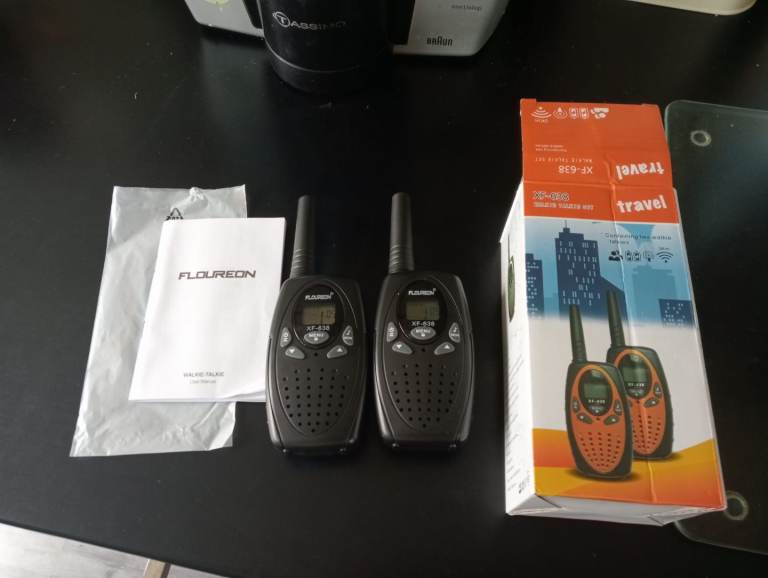 Walkie talkies 