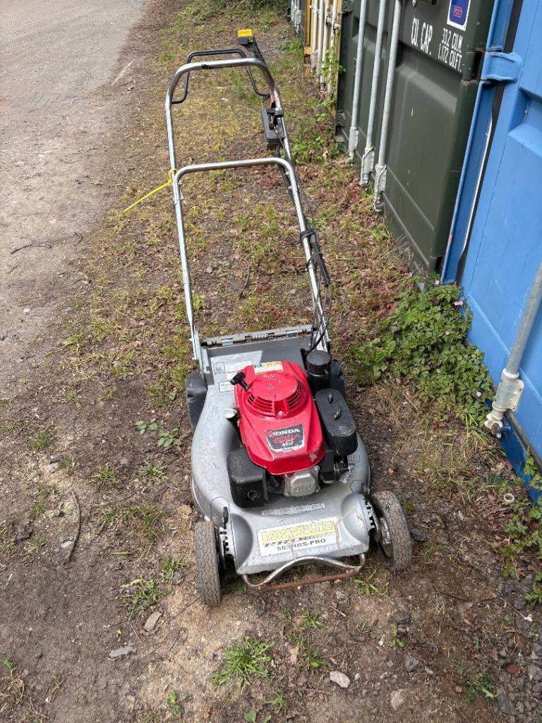 Honda Petrol Lawn Mower – Good Working Condition