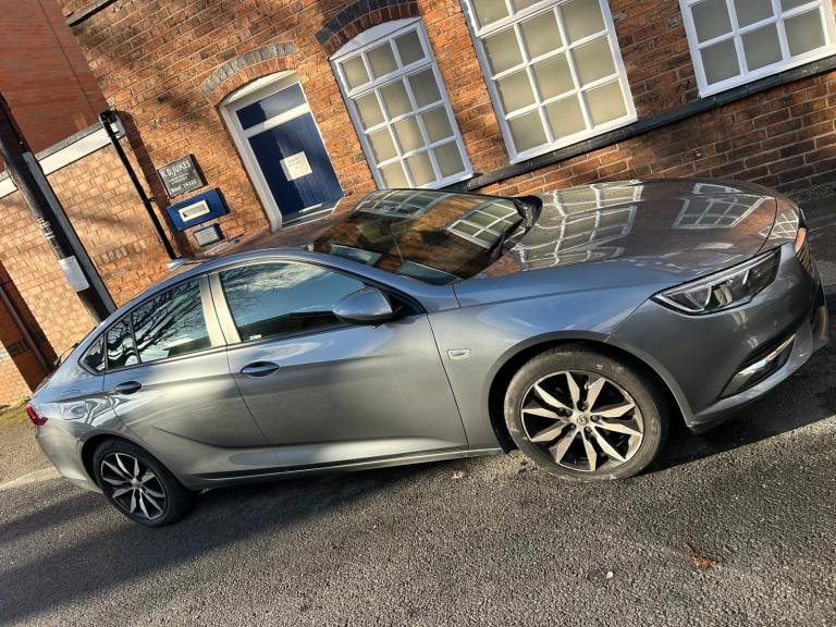 Vauxhall, INSIGNIA, Hatchback, 2018, Manual, 1490 (cc), 5 doors