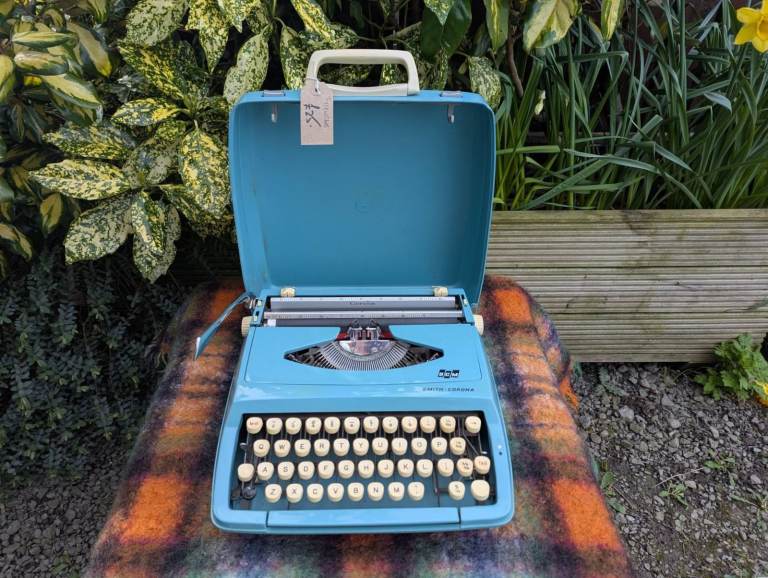 Vintage retro Smith Corona typewriter