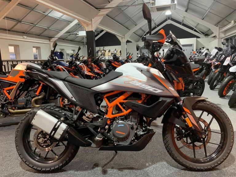 KTM 390 ADVENTURE - ONE OWNER - 3290 MILES - 2 YEAR WARRANTY